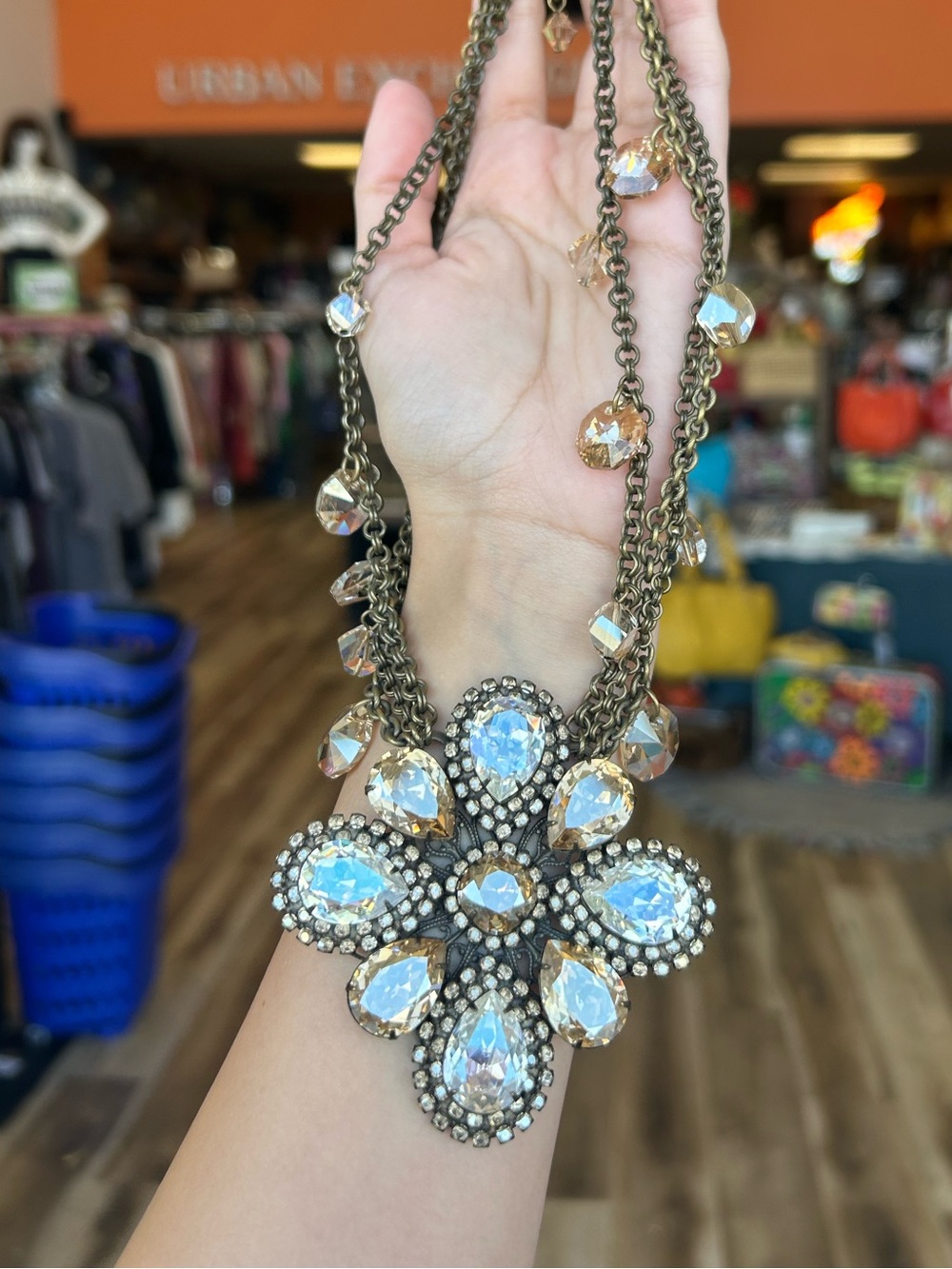 Gorgeous Liz Palacios x Swarovski Necklace